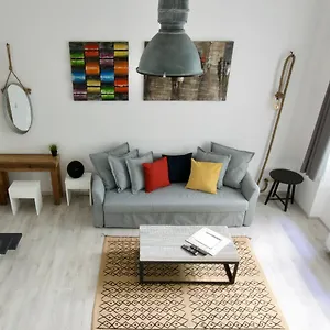 Standard By Hi5 - Wesselényi 8 Apartman