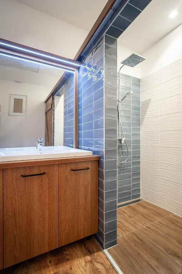 Basilika View Elegant Suite Need Reservation For Free Parking Budapest Apartment